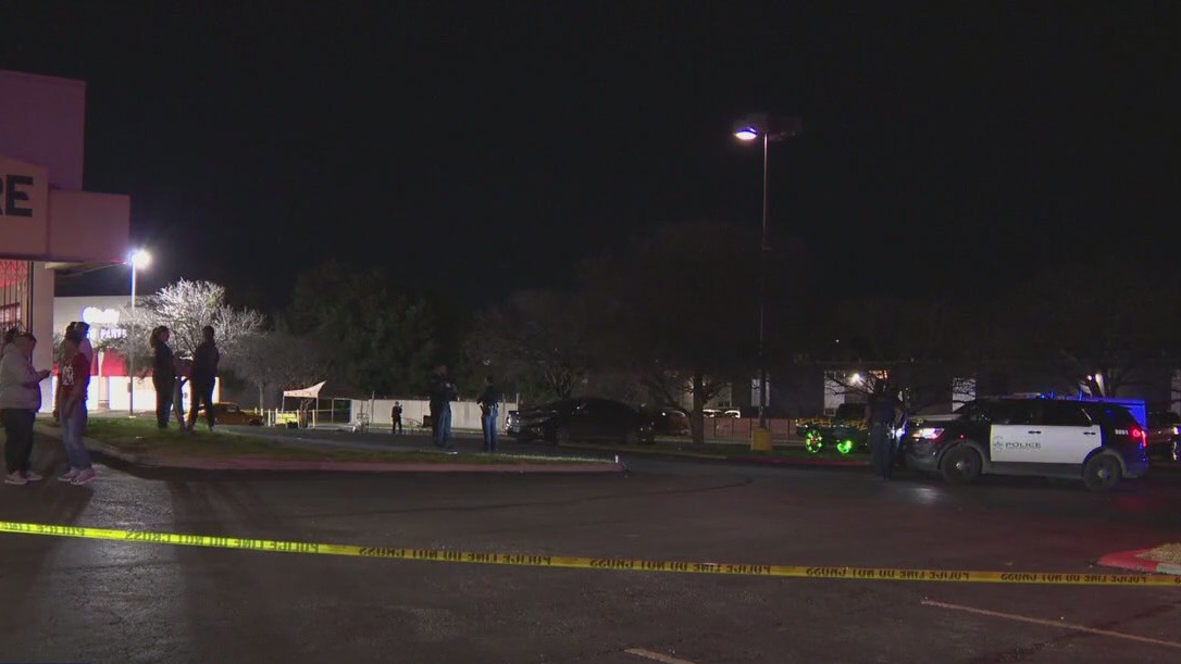 Deadly shooting in at east Austin car show